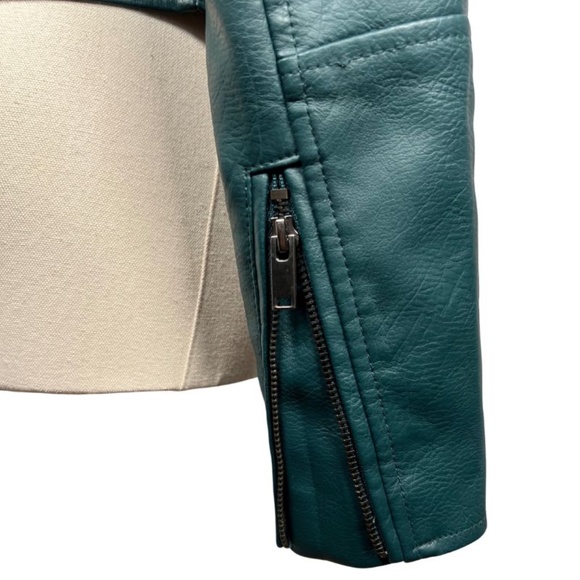 NWOT 7 for All Mankind Green Faux Leather Moto Jacket (S) - Picture 8 of 10